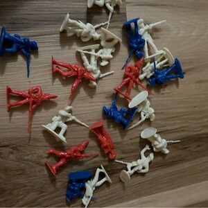 BMC Revolutionary War  Toy Figure Set Red White Blue Army Men